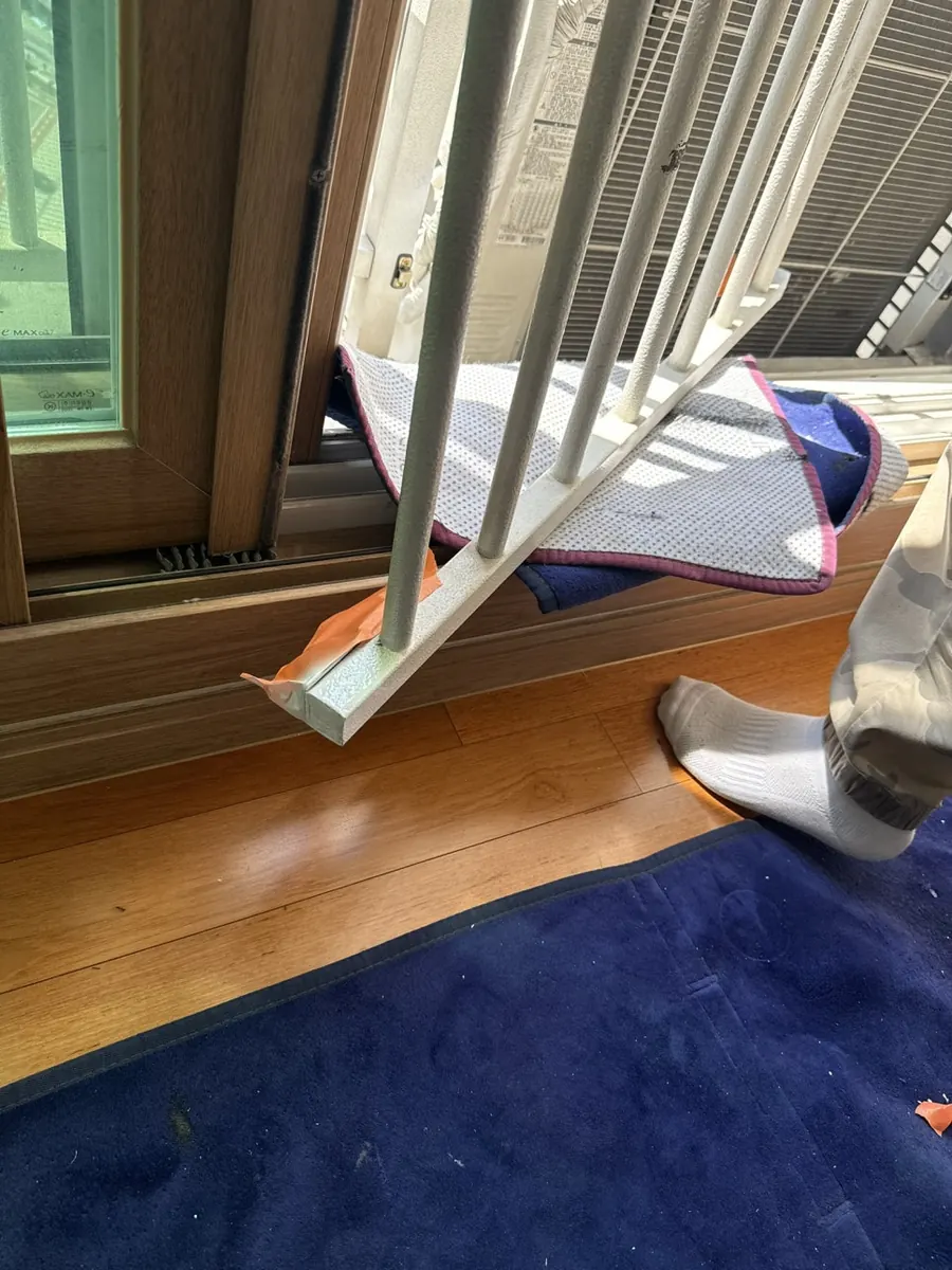 잠실 트리지움 실외기실 난간 점검문 리폼 시공 사진 4