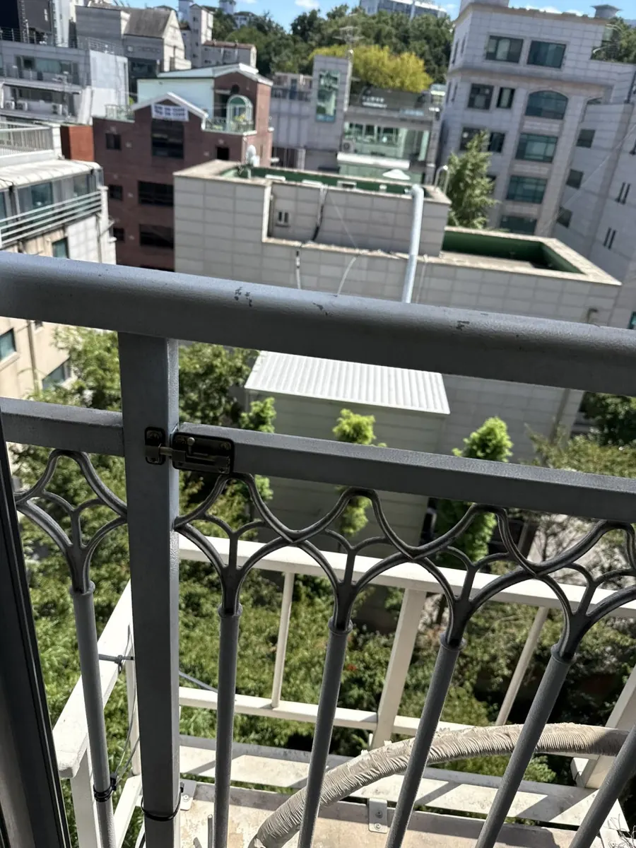 역삼금호어울림 실외기실 난간 리폼 시공 사진 10